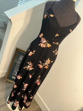 nine britton Black Floral Maxi Dress with Spaghetti Straps